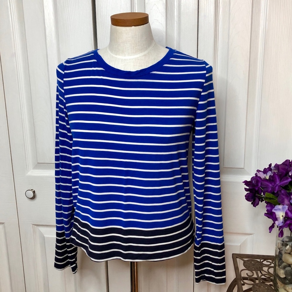 🚨Gap Body striped top